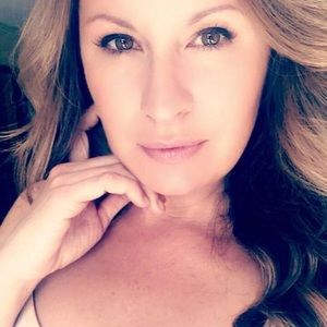 Meet your Posher, Dominique